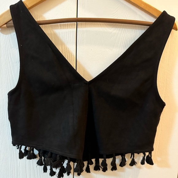 Design Lab Black Tassel Trim Women's Double V Angled Crop Top - Picture 2 of 5